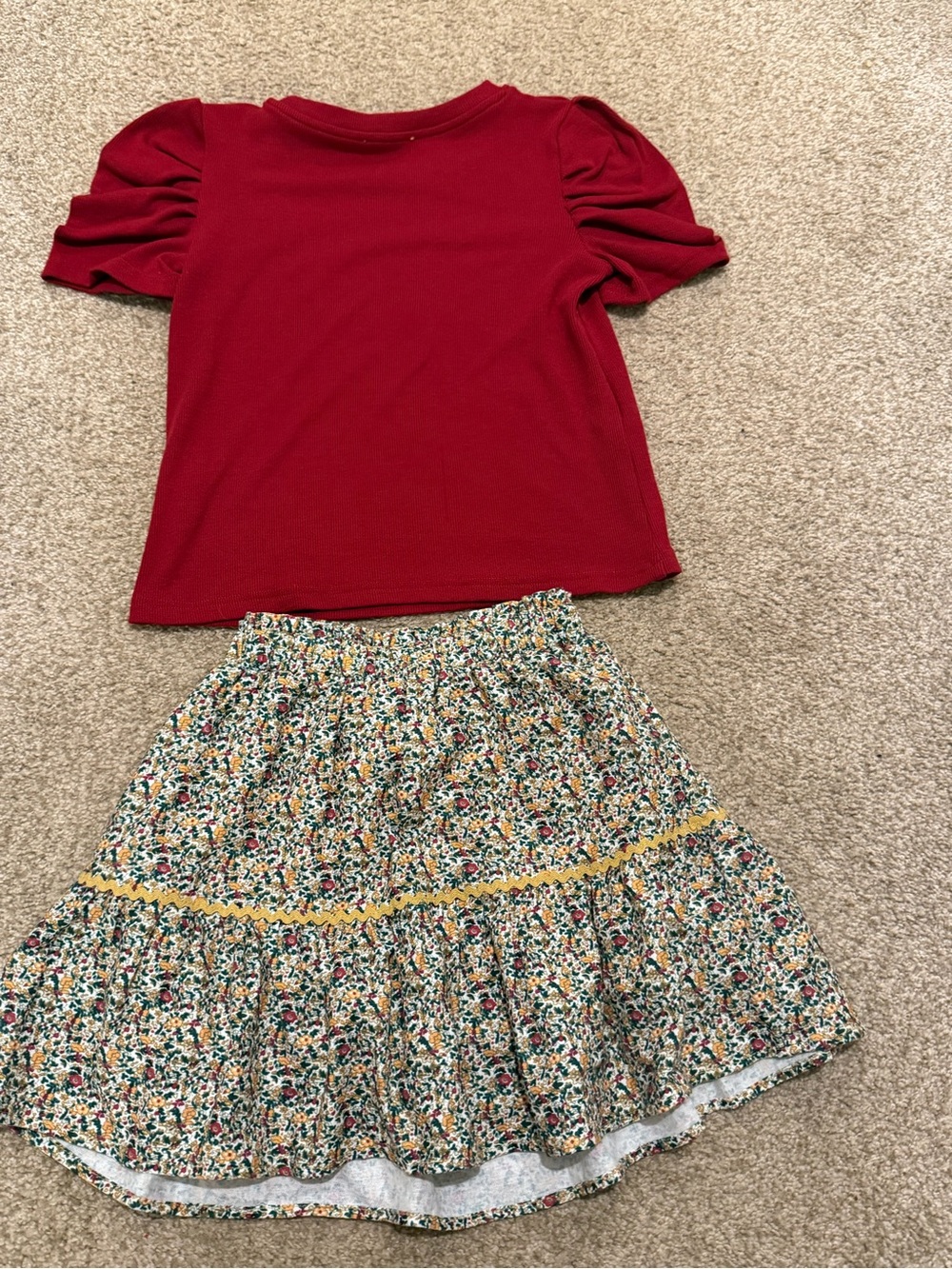 Hayden Girls Size small Red Puff-Sleeve Top and Floral Tiered Skirt Set - Picture 2 of 3